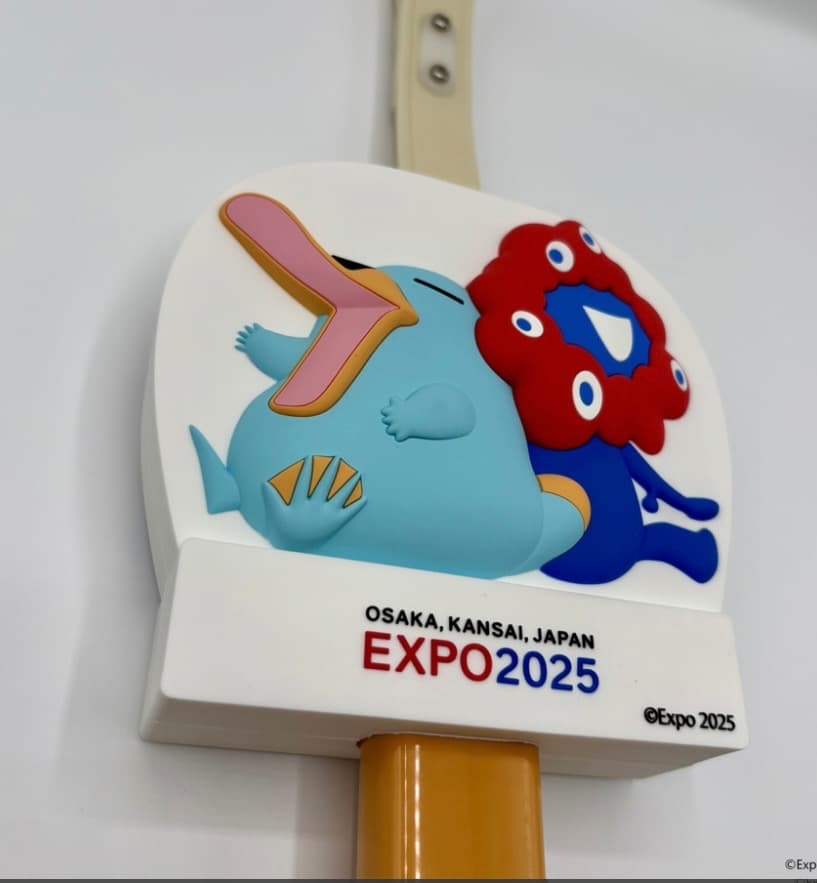 ミャクミャク イコちゃん 大阪・関西万博ラッピング環状線 つり革