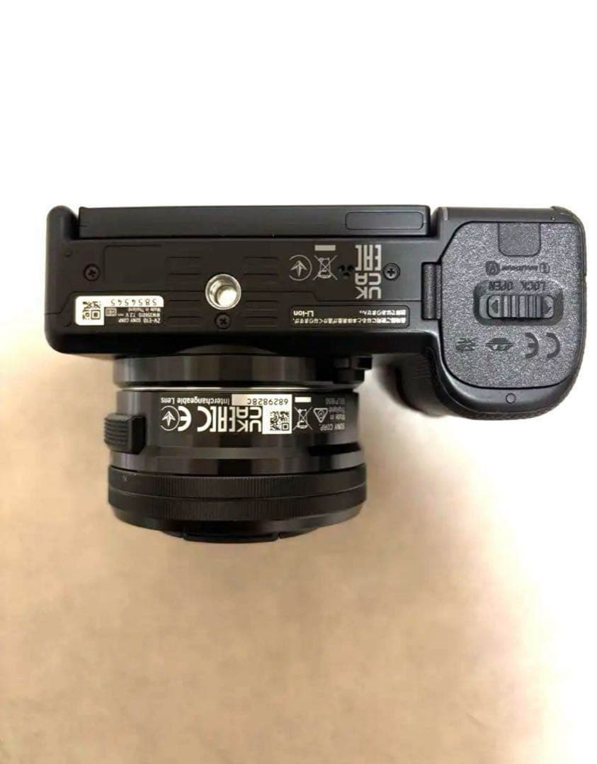 【美品】SONY ZV-E10L レンズキット　グリップ・充電器・予備バッテリー