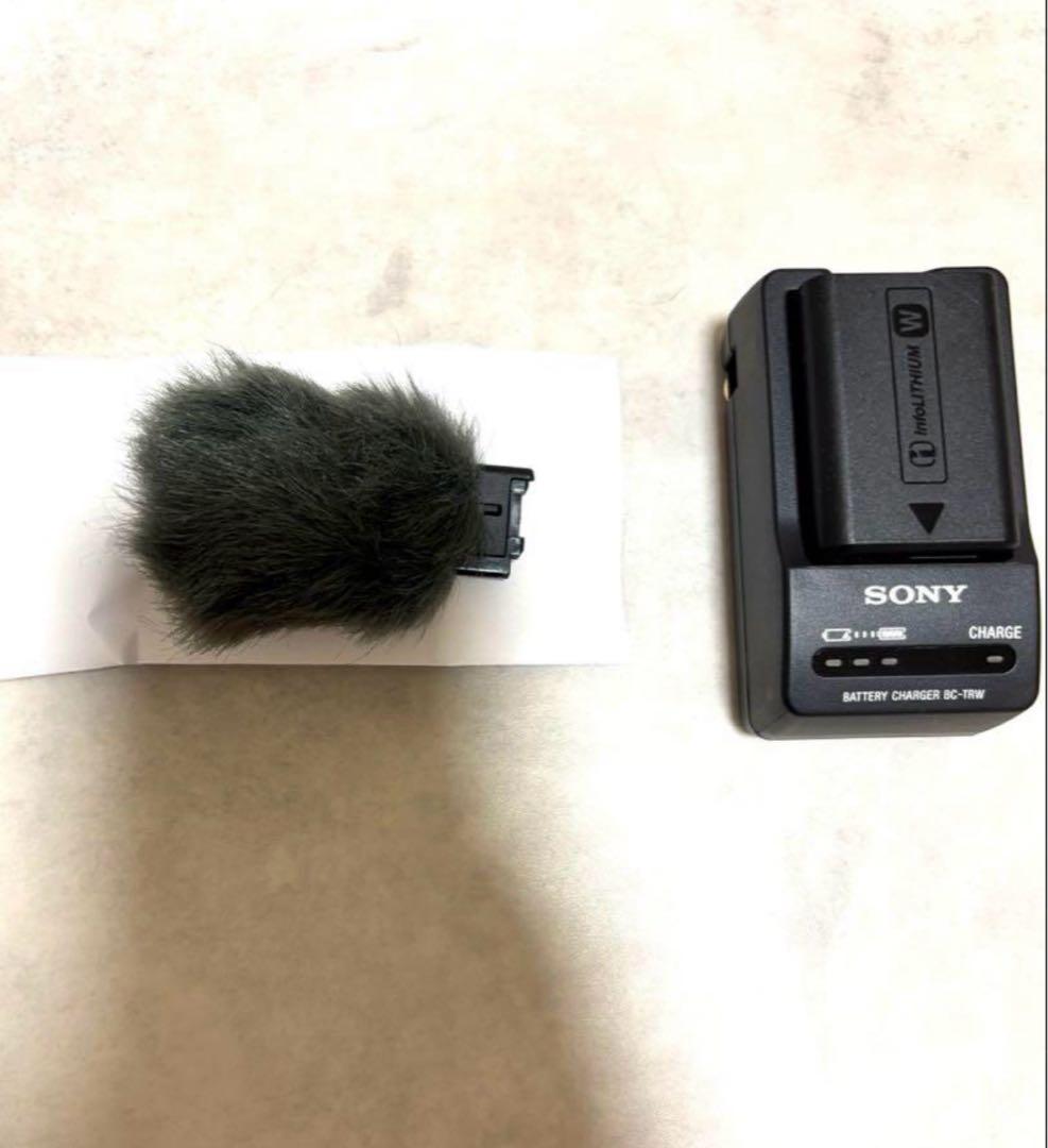 【美品】SONY ZV-E10L レンズキット　グリップ・充電器・予備バッテリー