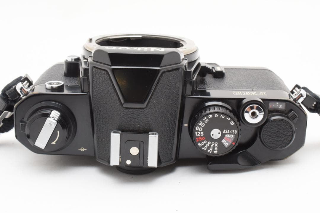 超美品 ニコン NEW FM2 ブラック フィルム　モルト新品交換済 M250