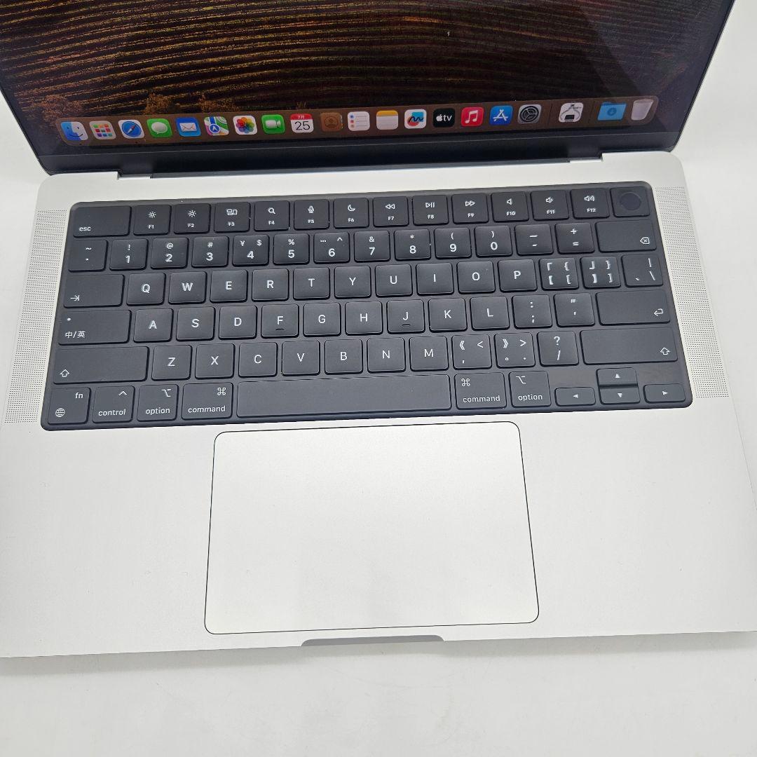 美品 : Macbook Pro 2021 | M1 Pro | 512 GB