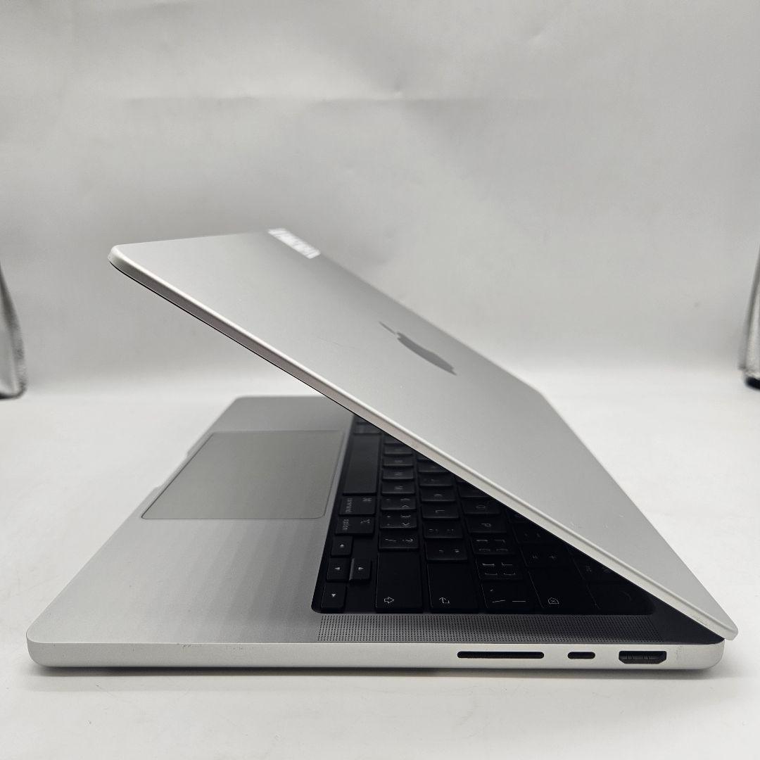 美品 : Macbook Pro 2021 | M1 Pro | 512 GB