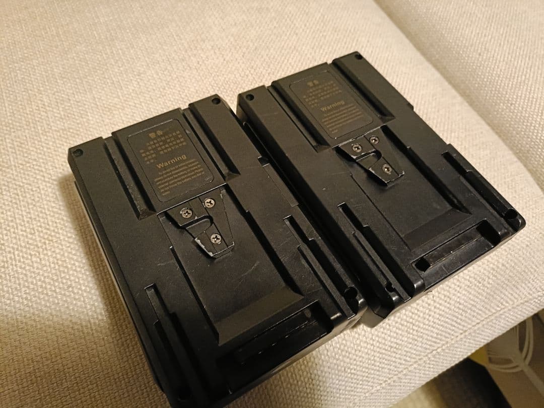 Vマウントバッテリー FARSEEING FD-BP130L ×2本 動作確認済 - メルカリ