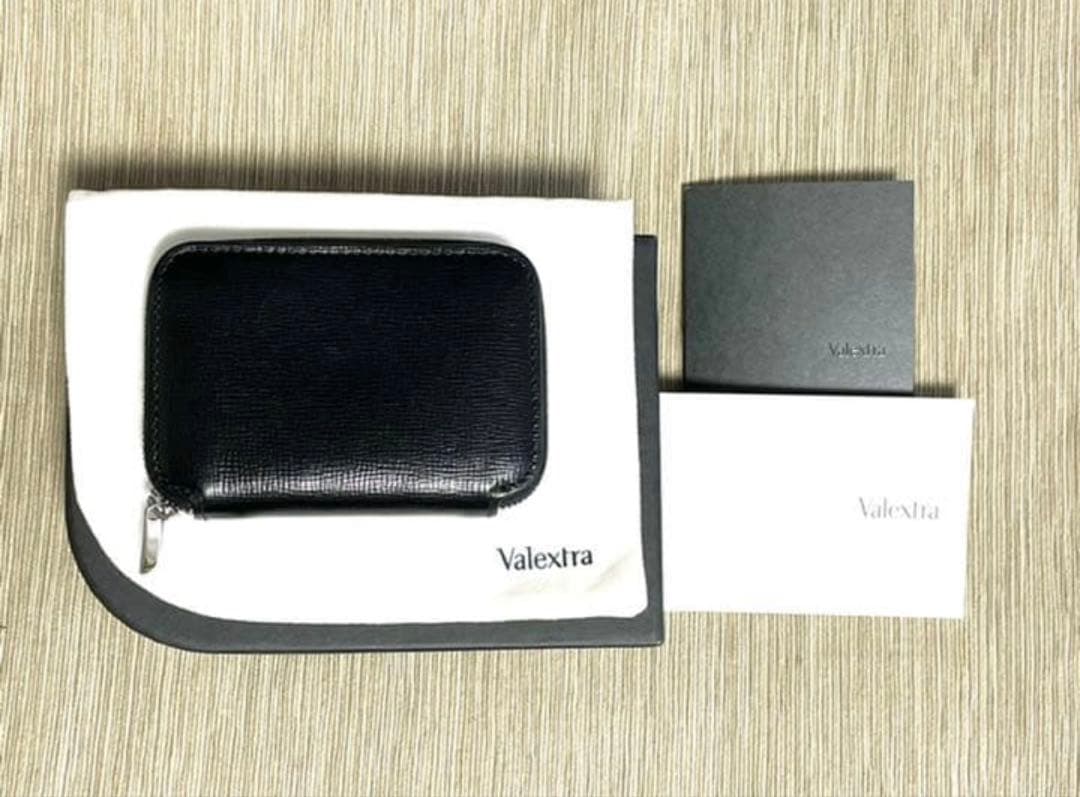 Valextra ブラック ウォレット Valextra（ヴァレクストラ） 財布 二つ折り バレクストラ