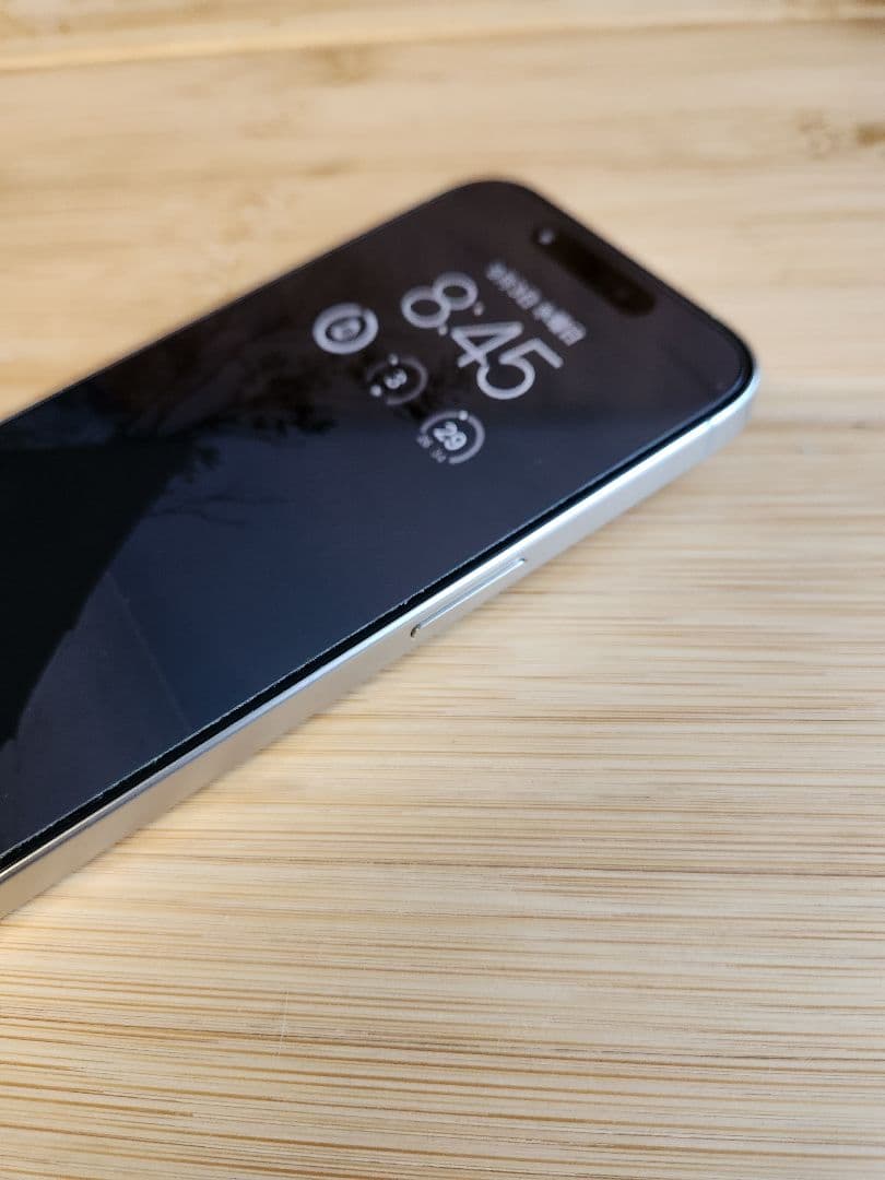 美品iPhone 15 Pro 512GB ホワイトチタニウムAppleケア有