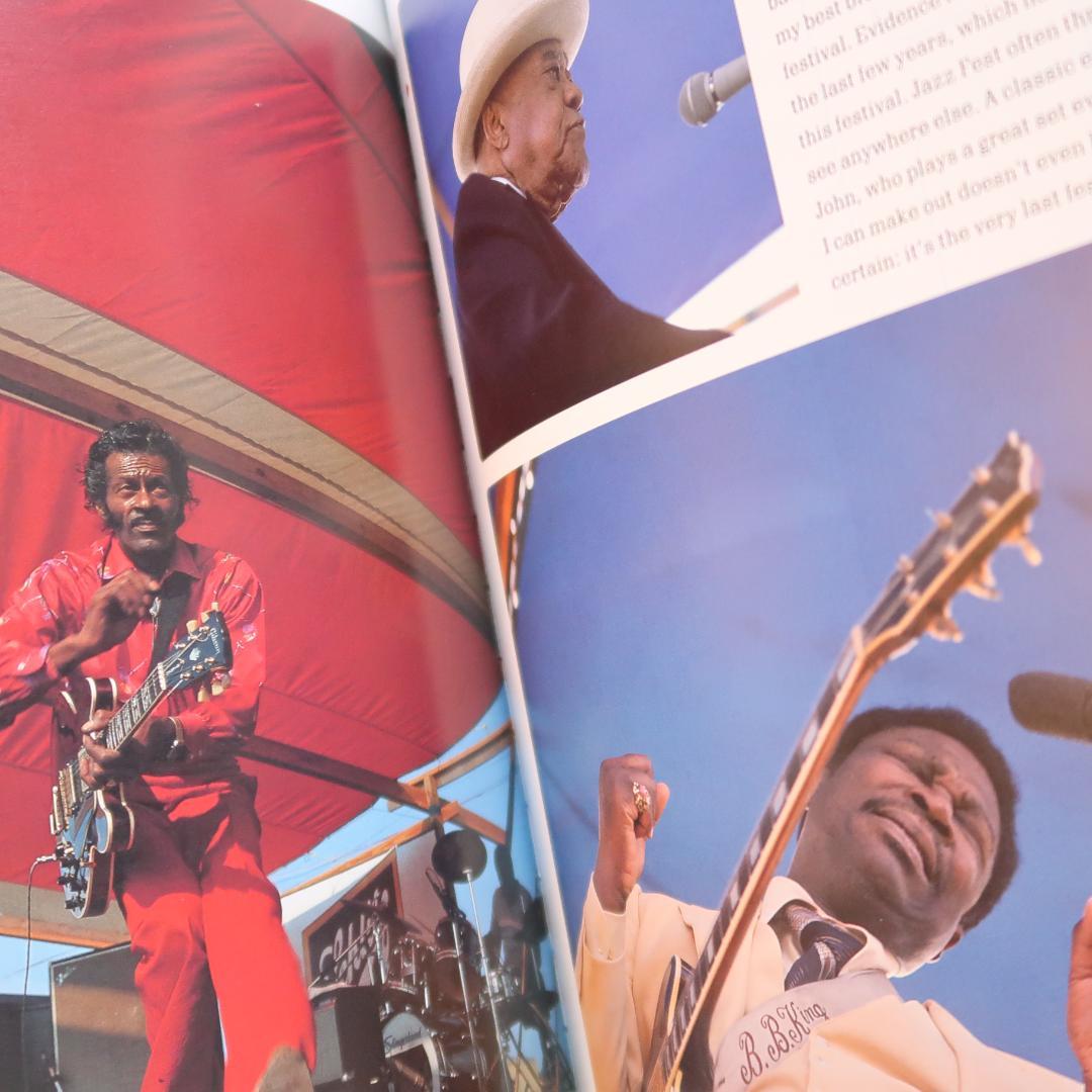 セール！ 希少サイン本 洋書 The Unclosed Eye （写真集） - メルカリ