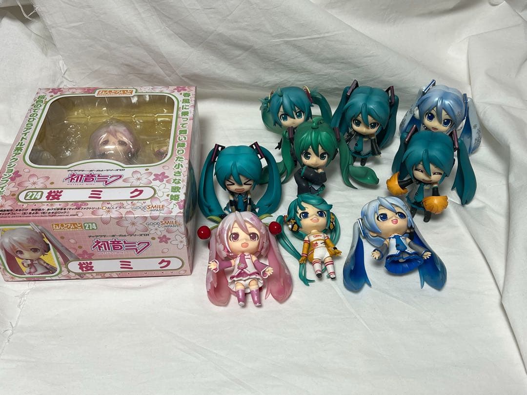 【匿名配送】初音ミク ねんどろいど 9体セット 送料込み 美品】雪ミク ねんどろいど 9体セット まとめ売り 初音ミク フィギュア