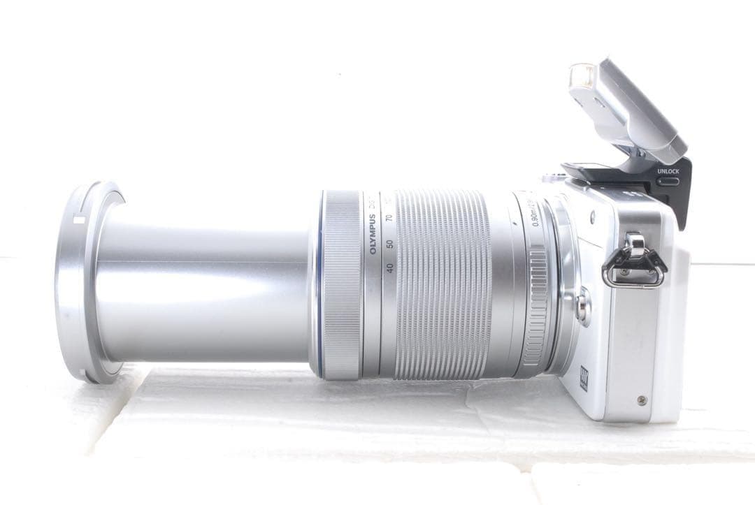 OLYMPUS PEN Mini E-PM2 ダブルズームキット内蔵フラッシュ付