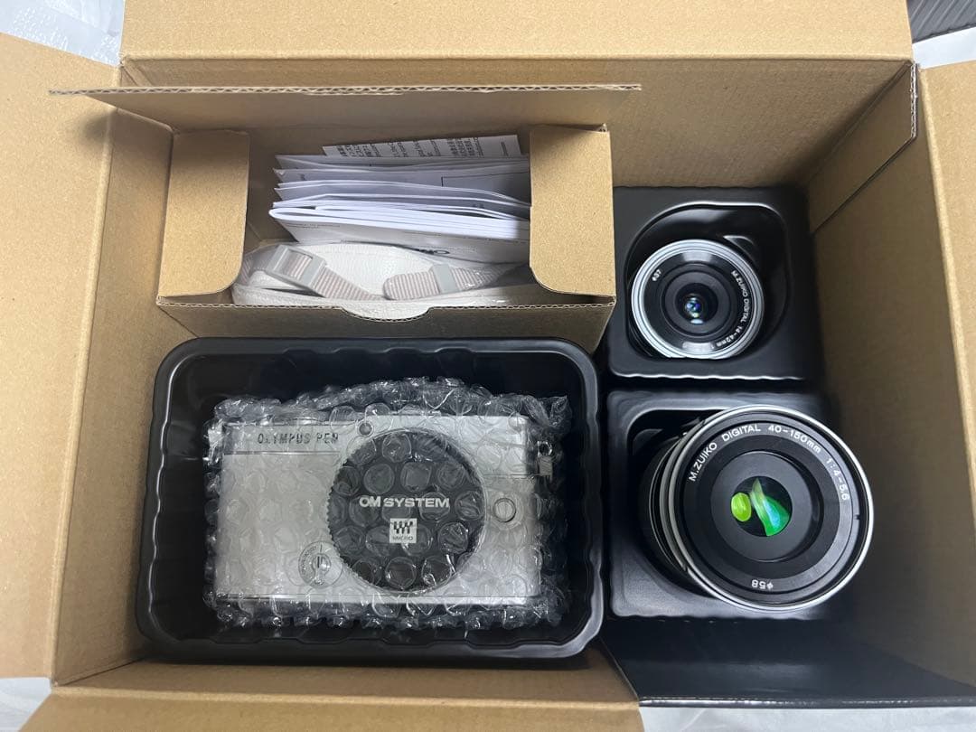 OLYMPUS PEN E-P7 ホワイト 2本レンズ付き