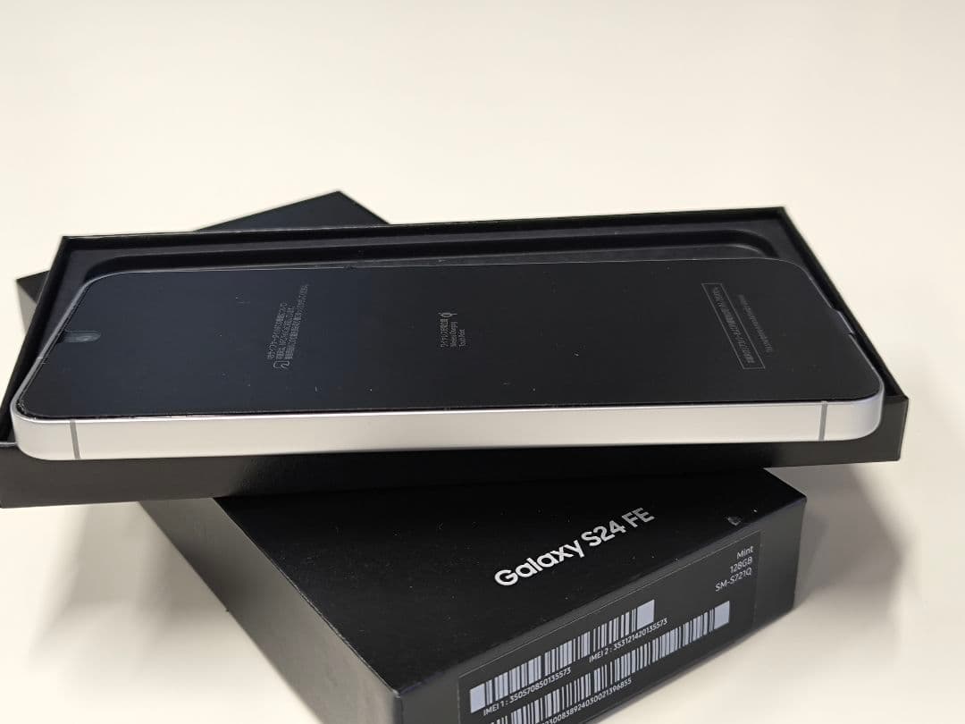 公式ストア購入　SIMフリー　Galaxy S24 FE ミント　美品！