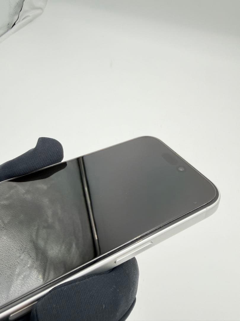 iPhone16 128GB White/ SIMフリー