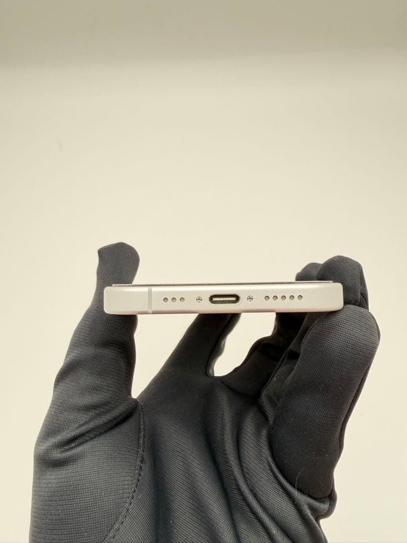 iPhone16 128GB White/ SIMフリー