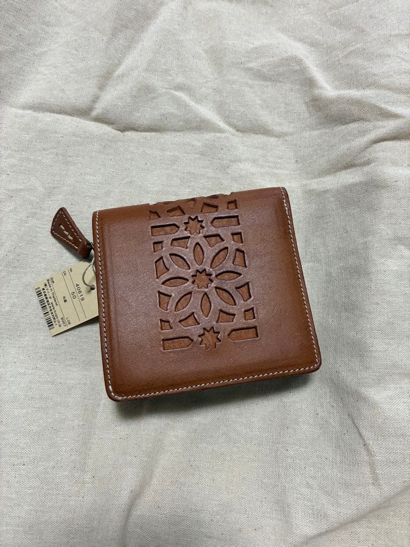 《新品•タグ付き》genten ゲンテン 二つ折り財布 ブラウン レザー　希少