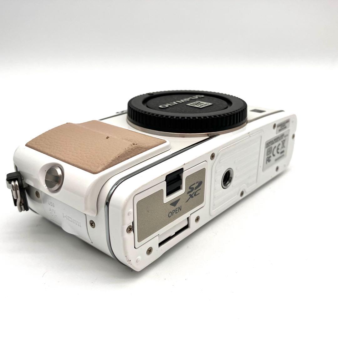 OLYMPUS E-P3 ホワイト　14-42mmレンズキット