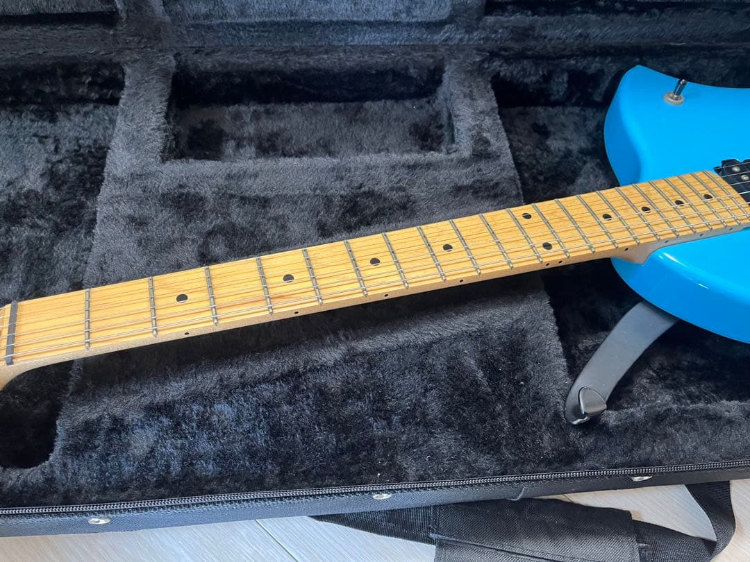 Klein Guitar モデル ケース付 軽量 クラインギタータイプ - メルカリ