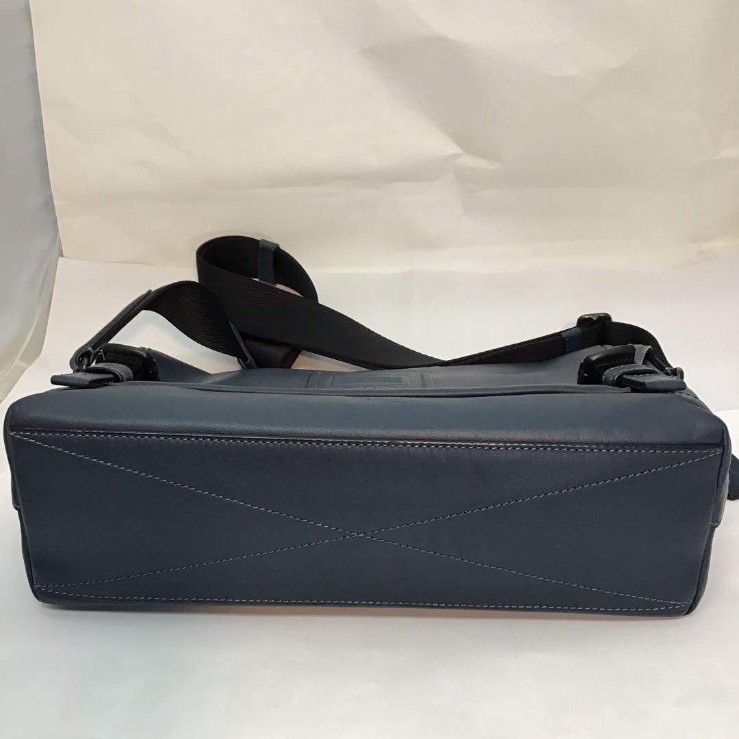 コーチCOACH‼️リビングトンバイクバックメッセンジャーバッグ37954