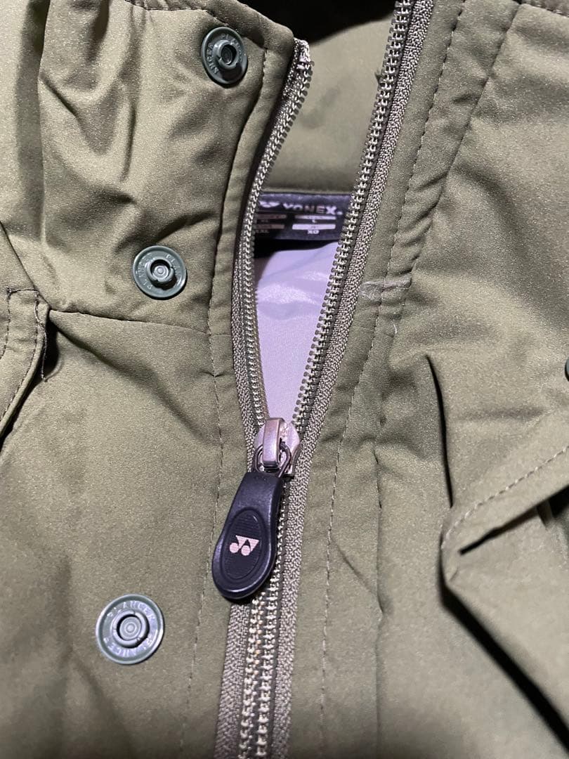 YONEX ベンチコートカーキー XO ほぼ未使用 - メルカリ