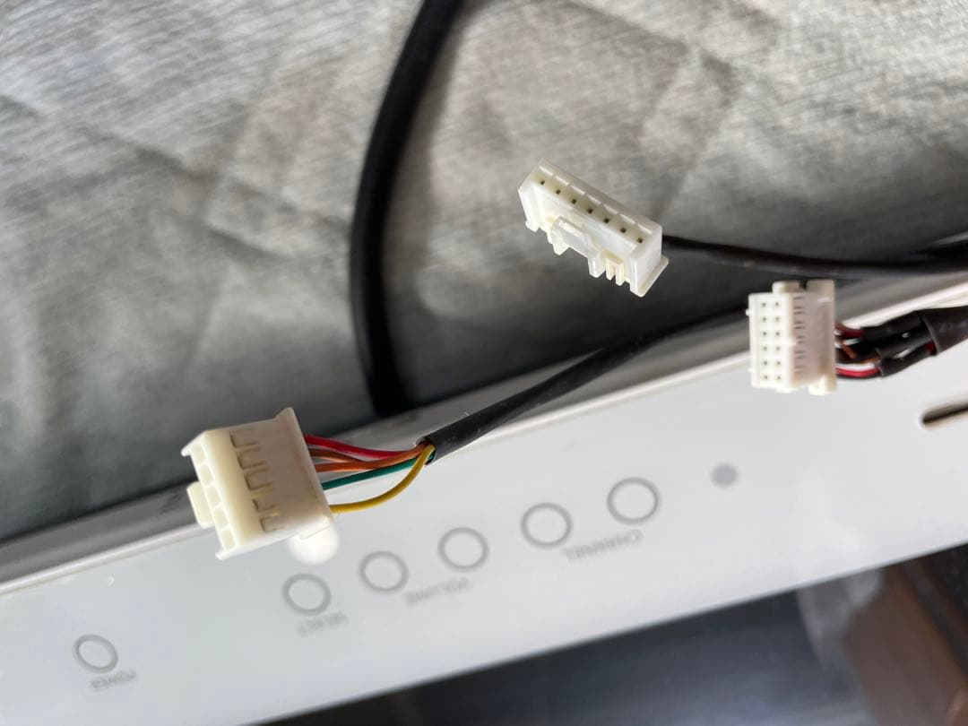 ilza 浴室テレビ14型　本体とリモコン付き