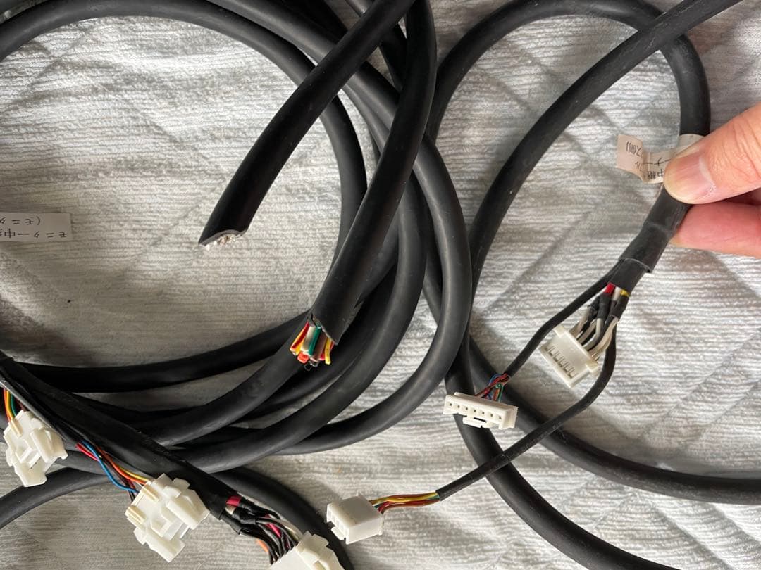 ilza 浴室テレビ14型　本体とリモコン付き