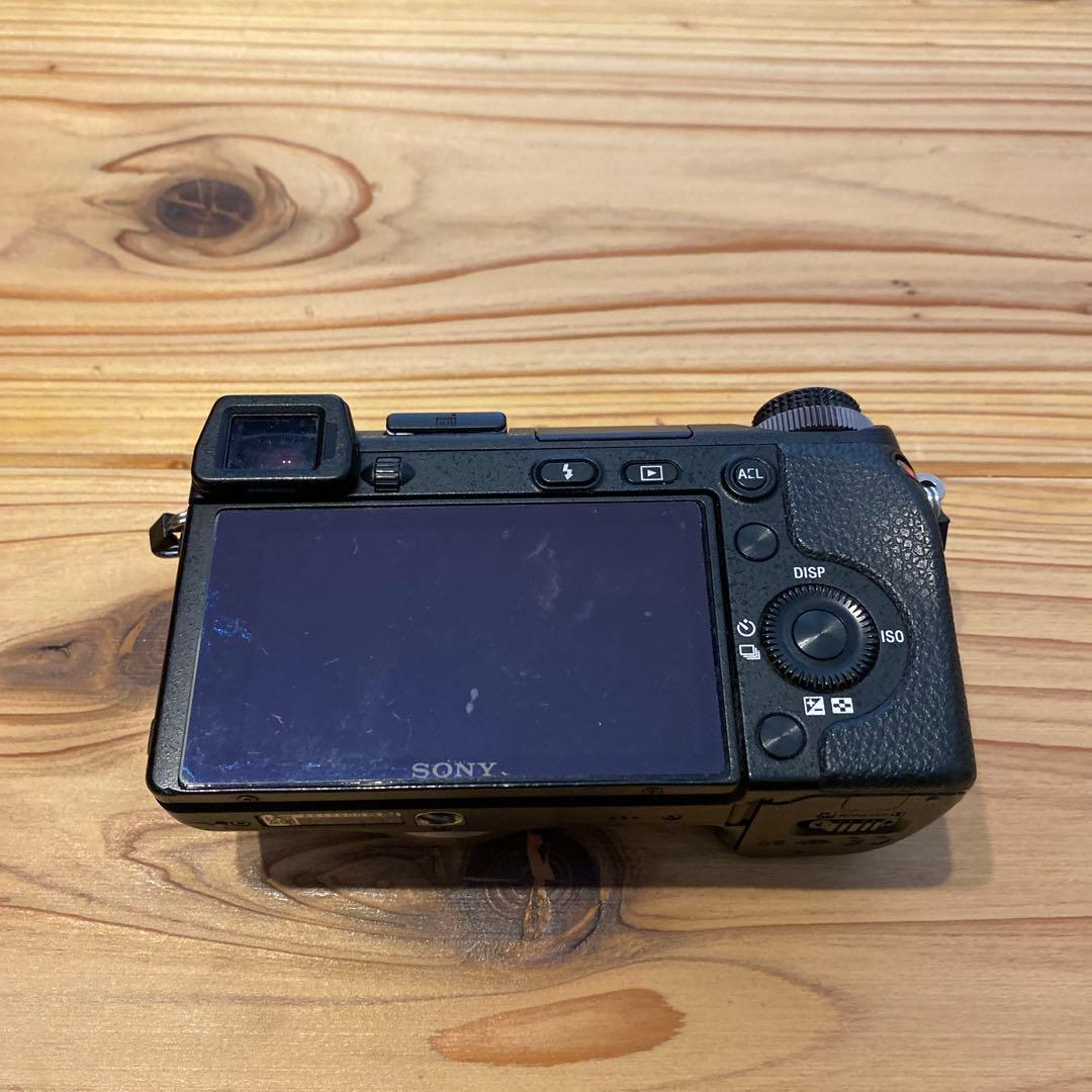 SONY α NEX-6 ミラーレスボディのみ　バッテリー3個