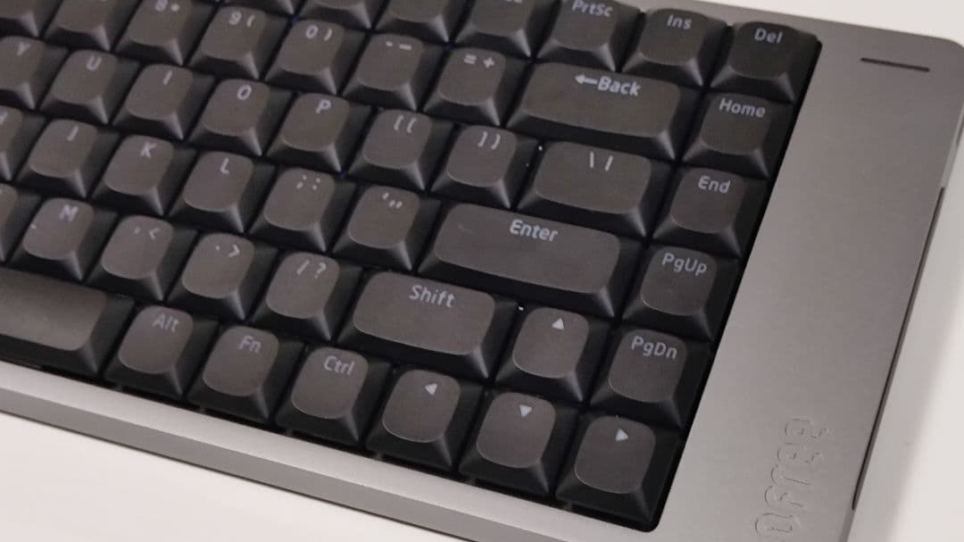 【特別限定カスタム】LOFREE FLOW2グレー（84キー） × 静音ピンク軸