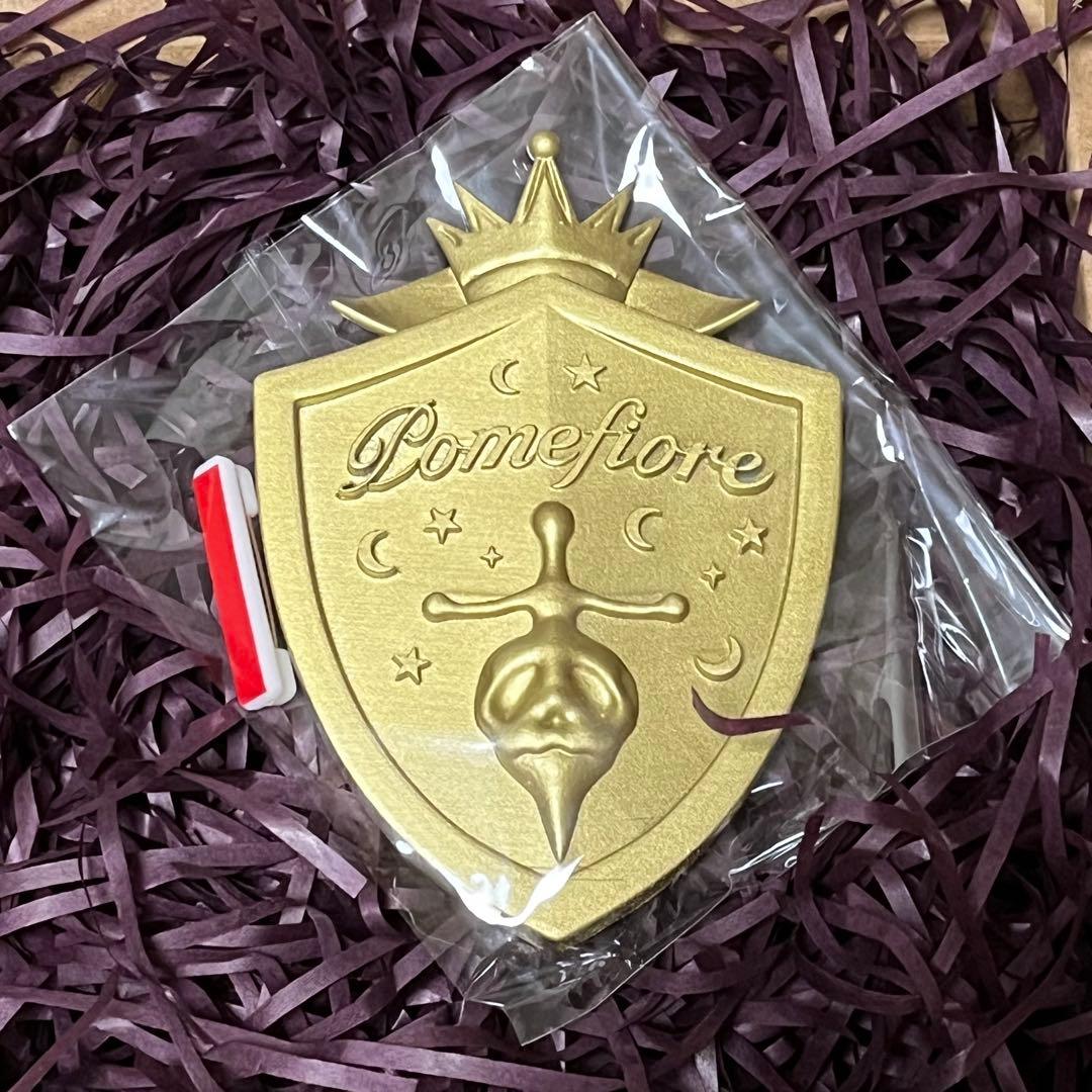 ポムフィオーレ寮 腕章 - メルカリ