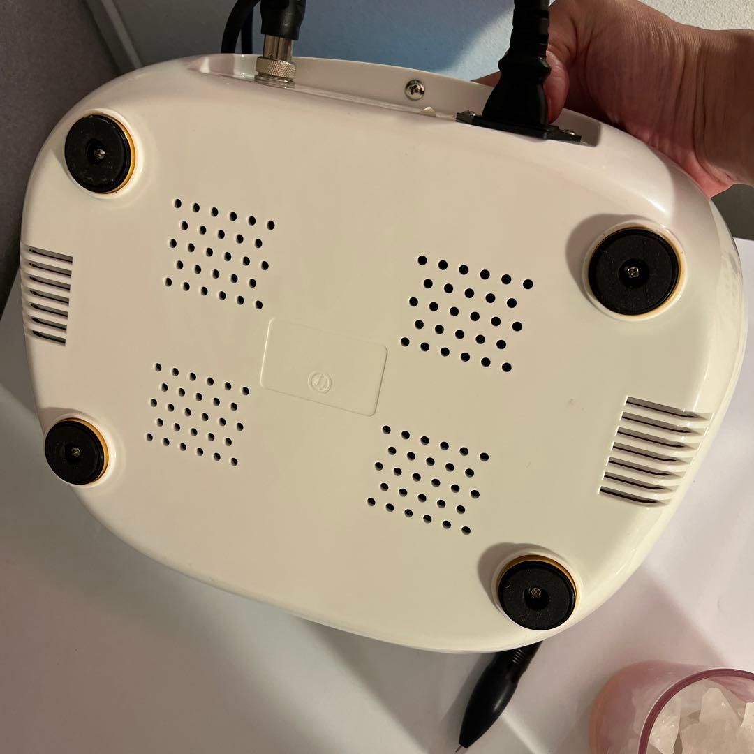 低周波シミ取りマシン　2023年7月製　サロン用•家庭用　兼用