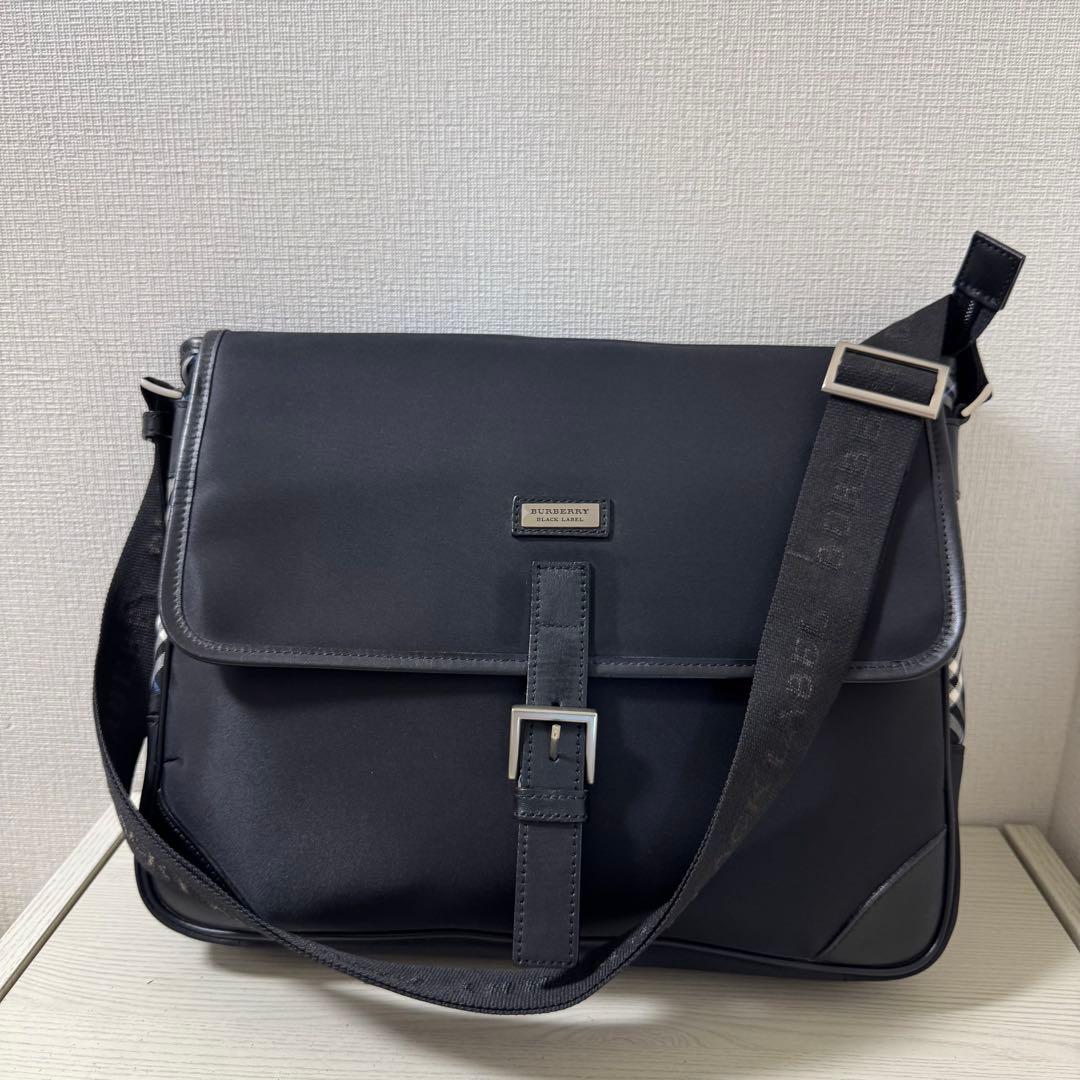 新品同様】バーバリー ブラックレーベル ショルダーバッグ 黒