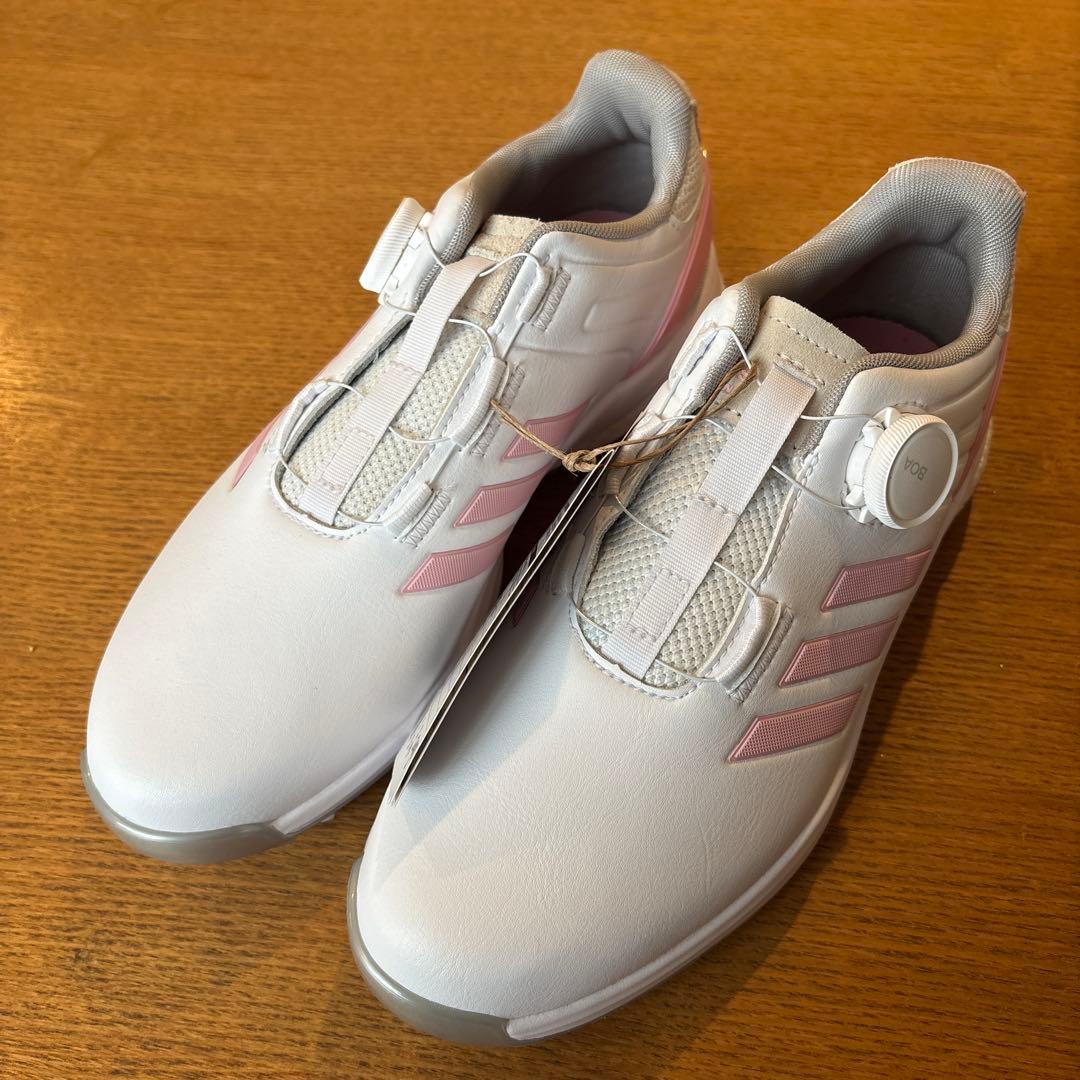 タグ付き未使用adidas BOOST ゴルフシューズ 女性用 ホワイト/ピンク
