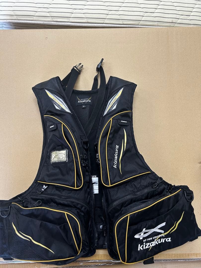 ま*こ様 キザクラ フローティングベストSP Kz-F4黒 XL キャップ付き