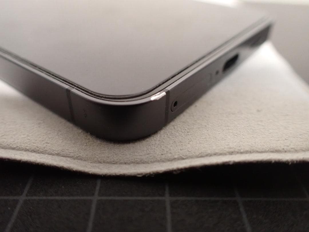 Samsung Galaxy S24 本体 + ケース