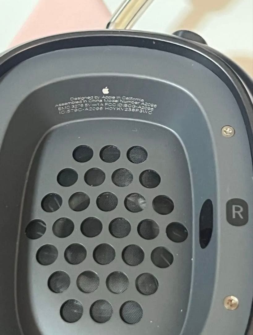 Apple AirPodsMAXヘッドホン　カバー付き