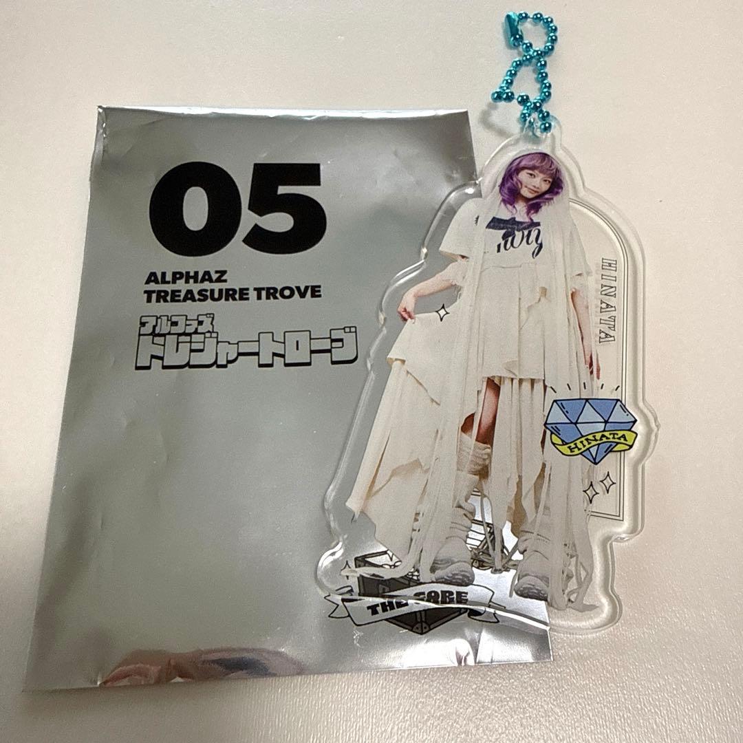 XG treasure trove HINATA ヒナタ アクリルキーチェーン - メルカリ