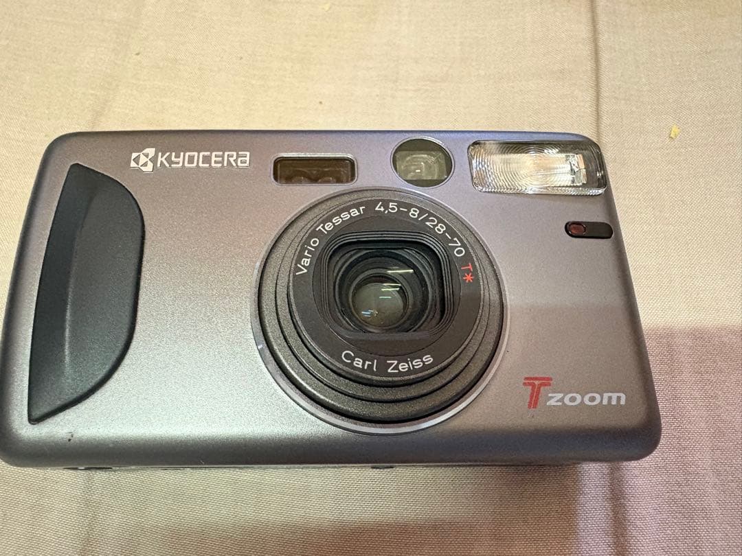お*し様 KYOCERATzoomCarlZeiss フィルムカメラ 京セラヤシ