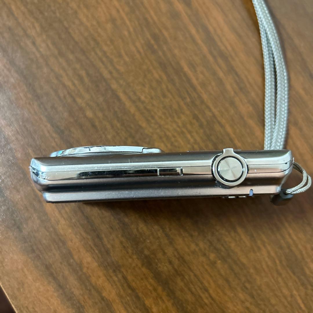 CASIO EXILIM 6メガピクセル コンパクトカメラ