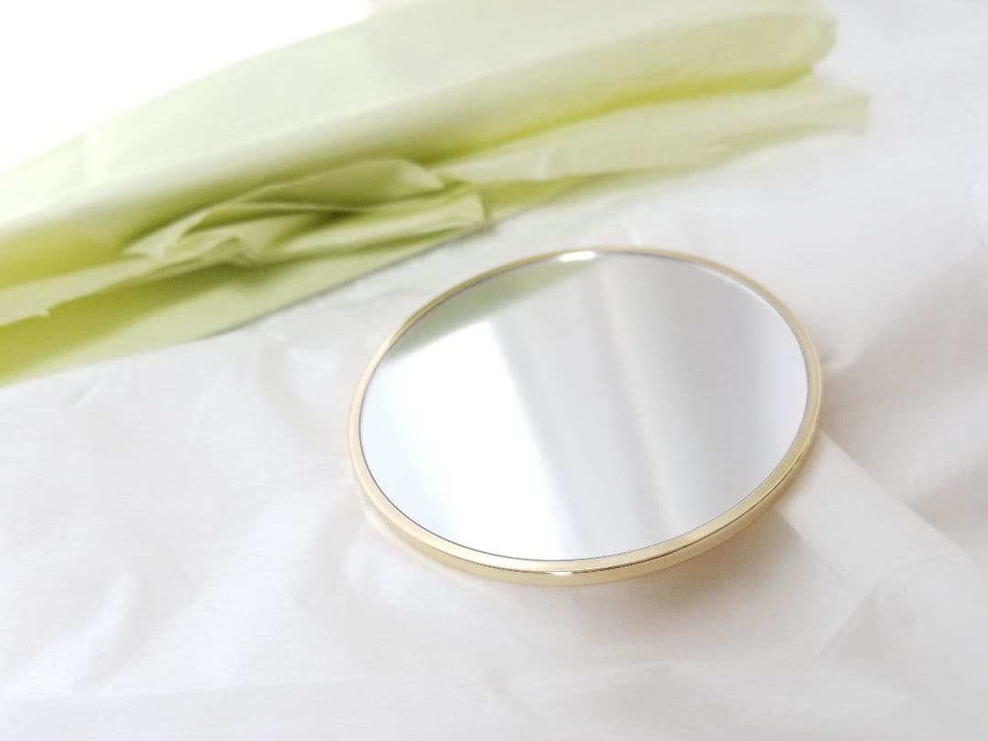 バーバリー新品未使用ミラー 未使用近ヘアゴム ノバチェックベージュ美