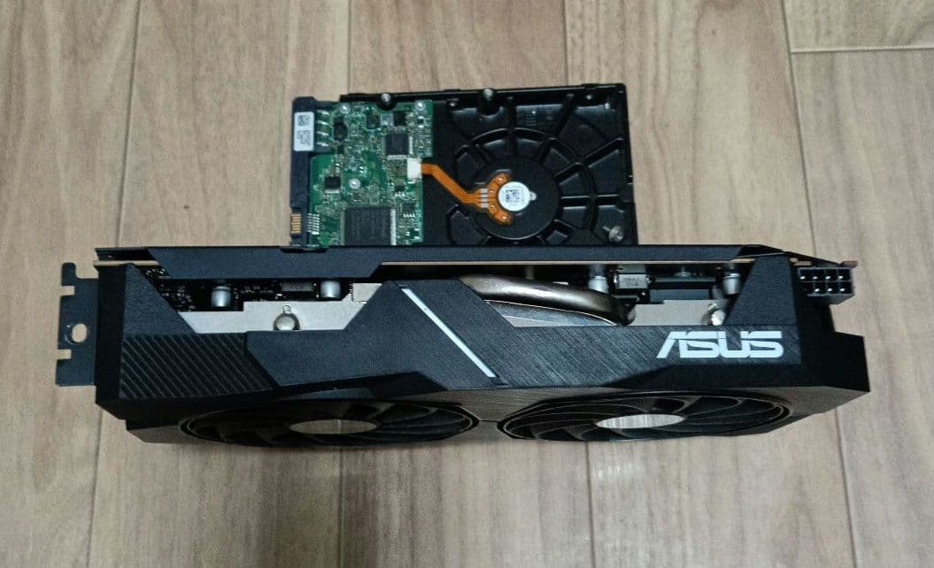 モンハンワイルズプレイ可能！グラボRadeon RX5500xt　可動品