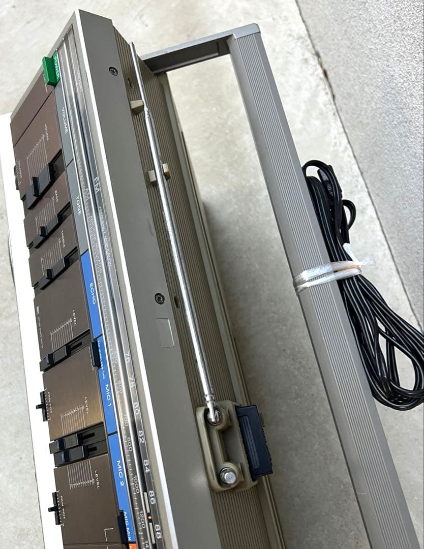 SONY CFS-99 ラジオ・カセットプレーヤー