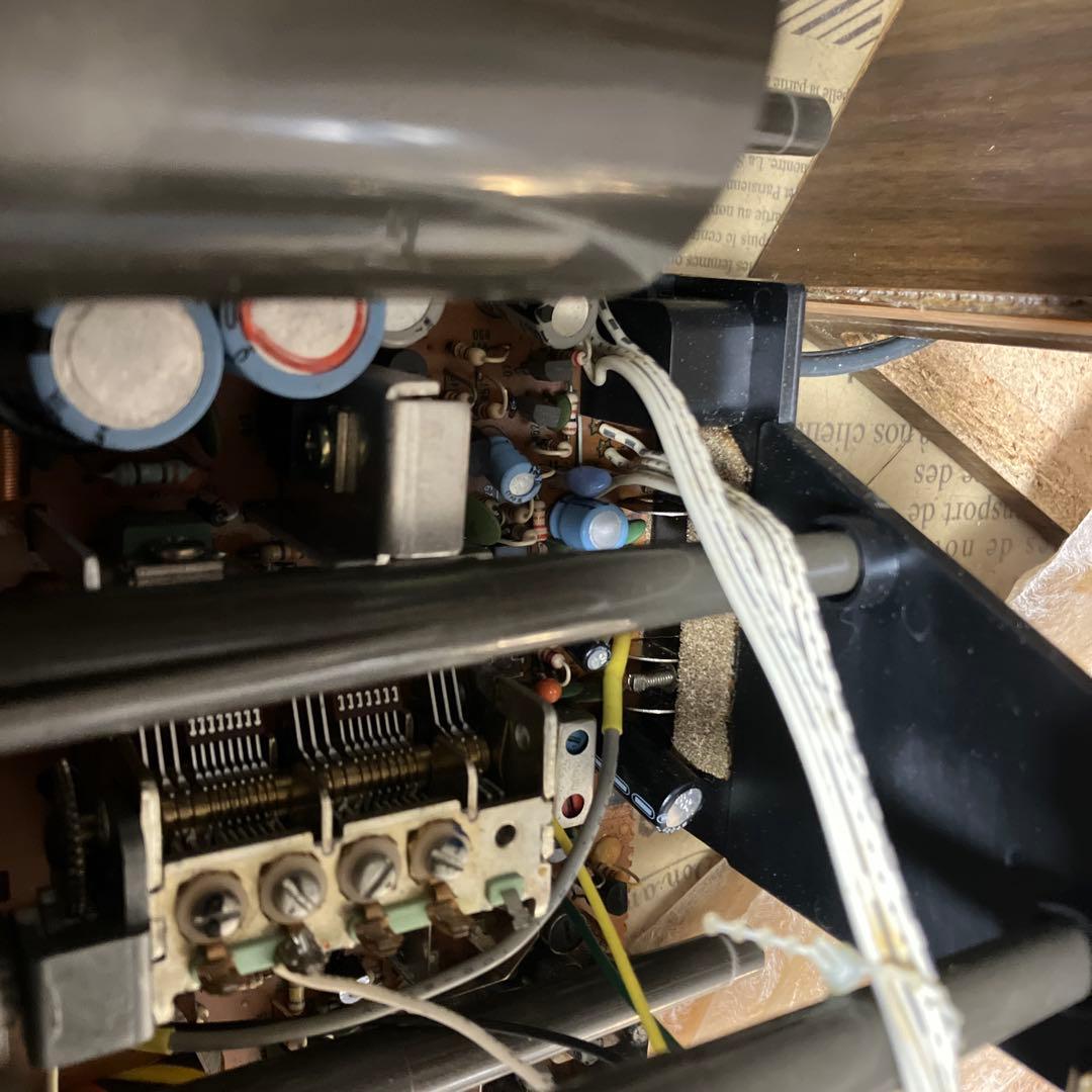 これだけ金をかけたホームラジオはもう出てこないでしょう　ソニー　ICF-9580