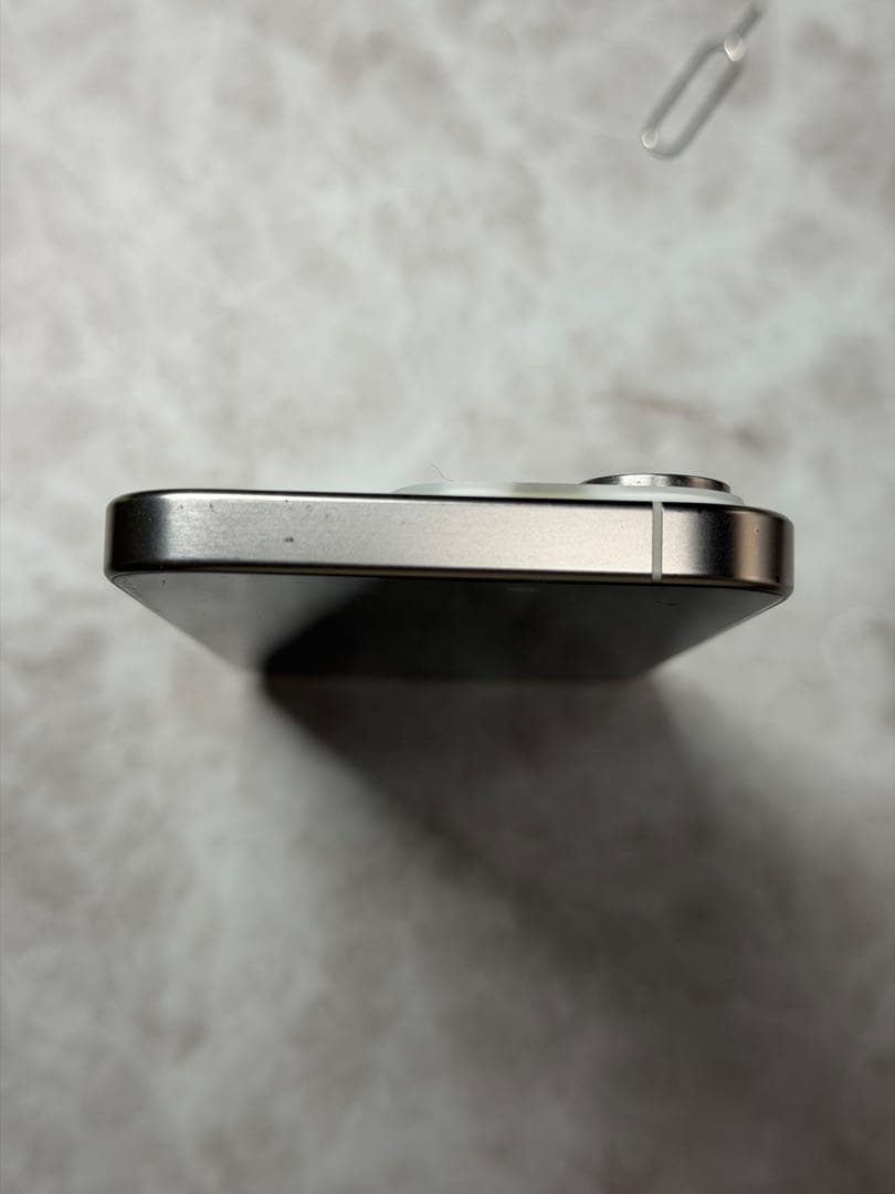 iPhone15pro ホワイト 256GB【おまけ付き】