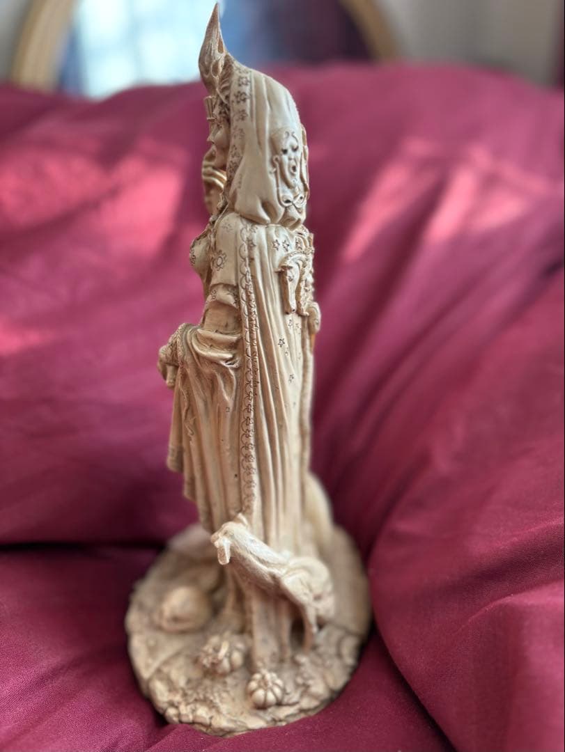 ヘカテ女神像 レジン製 約30cm