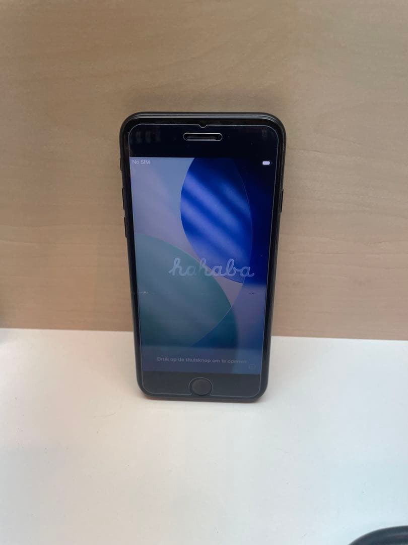 iPhone SE 第2世代　64GB ブラックSE2 バッテリー100% iPhone SE（第2世代）64GB ブラック SIMフリー バッテリー79% iPhone