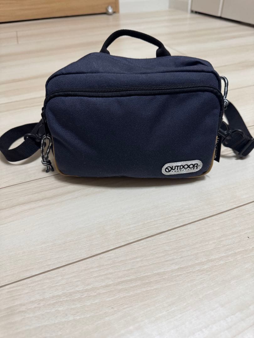 バッグ無し。 PEN EP-7 ミラーレスカメラ ショット1239