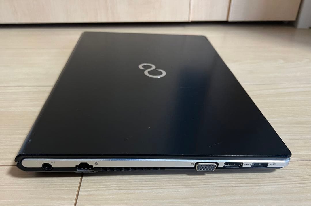 ノートパソコン 富士通LIFEBOOK S935 第5世代Core i5