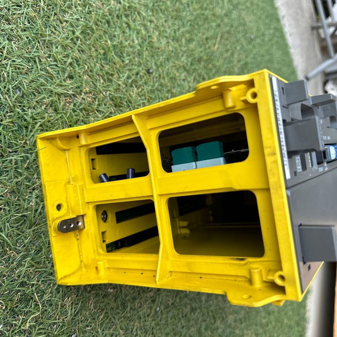 Fanuc A05B 2440 C060 R-J3i ロボット 動作保証付き