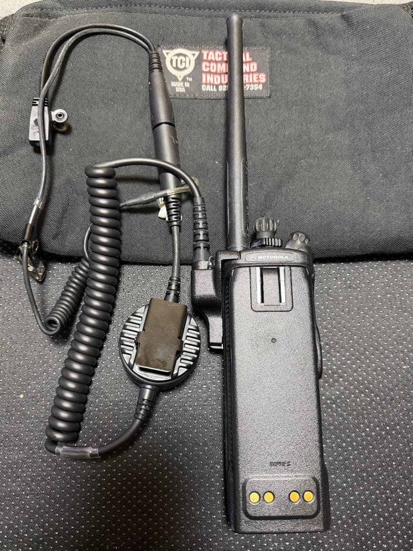 G*W様 MOTOROLA XTS 5000 R (不動品)TCI PTTスイッ - 個人装備