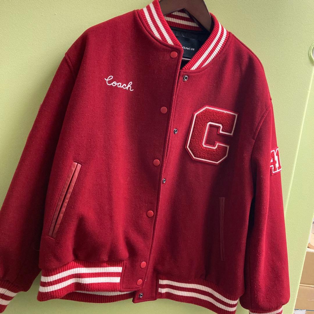 【COACH】パッチ付きウールバーシティジャケット 公式】コーチアウトレット | ウール ヴァーシティ ジャケット・パッチ