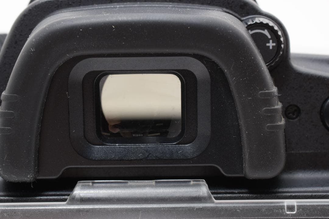 超美品 NIKON ニコン D90 箱付き 説明書付 M585