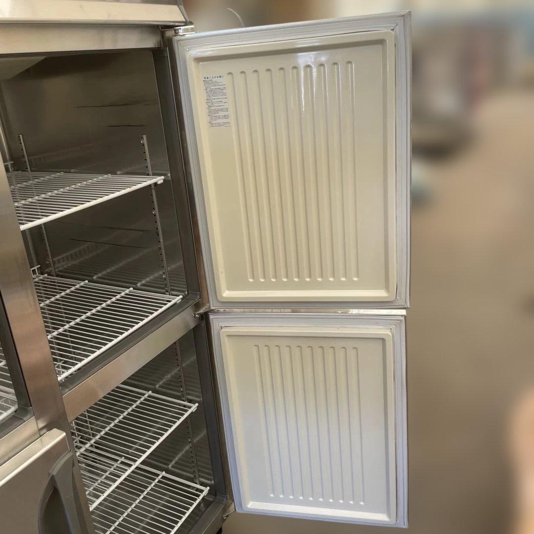 業務用　4ドア　冷凍庫