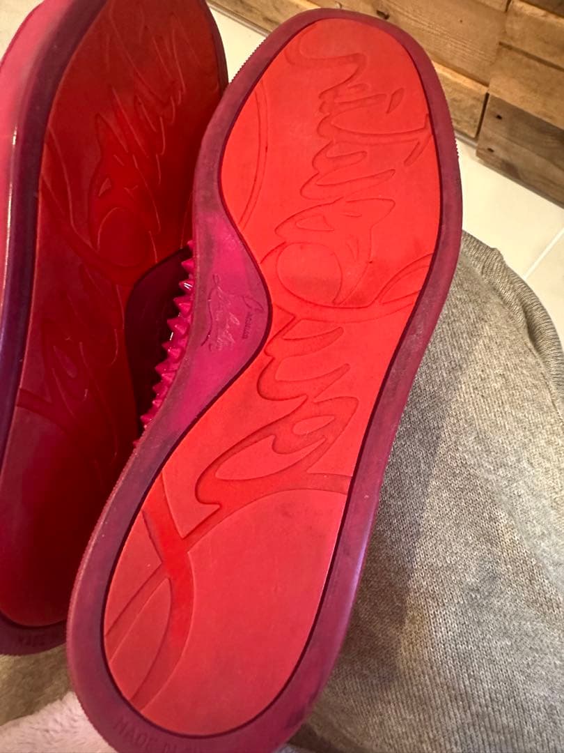 Louboutin ルブタン ルイススパイクス フラットスウェード ピンク